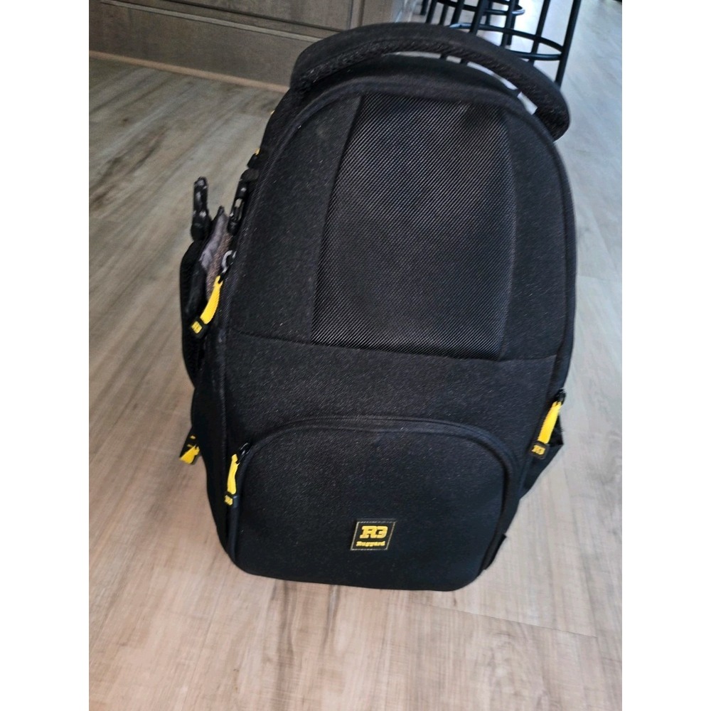 Ruggard PGB-15 Triumph 15 Camera Bag Cross Sling Backpack
